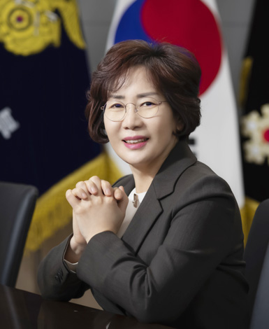 교정본부장 이영희